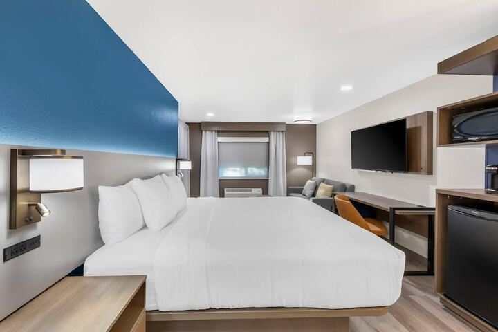 Room 41 of 67