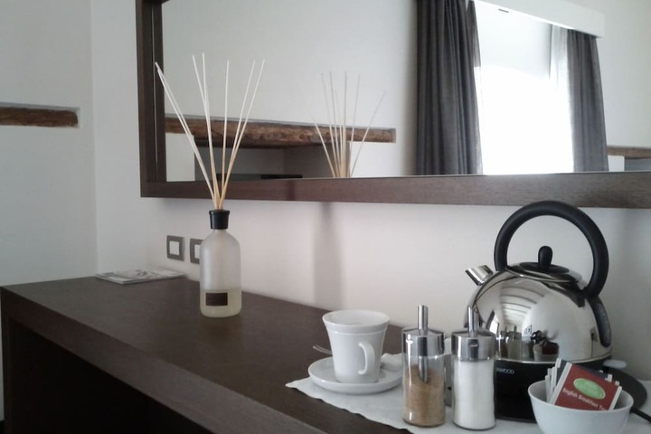 Breakfast/Coffee Service 14 of 36