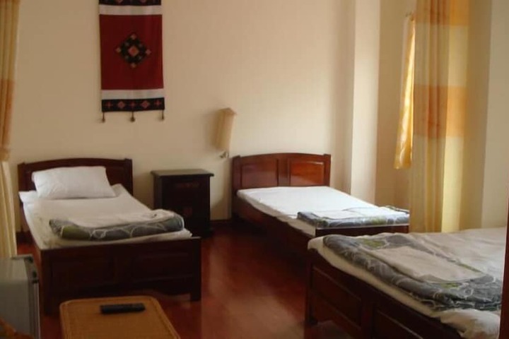 Room 5 of 19