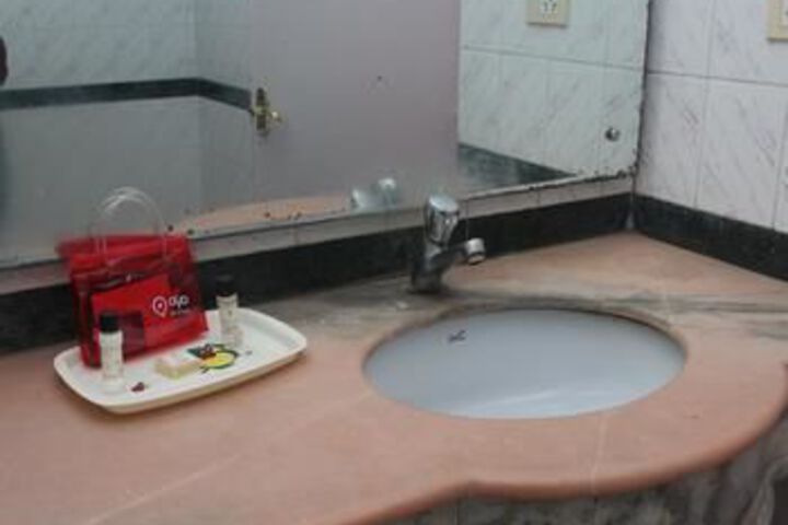 Room 2 of 19