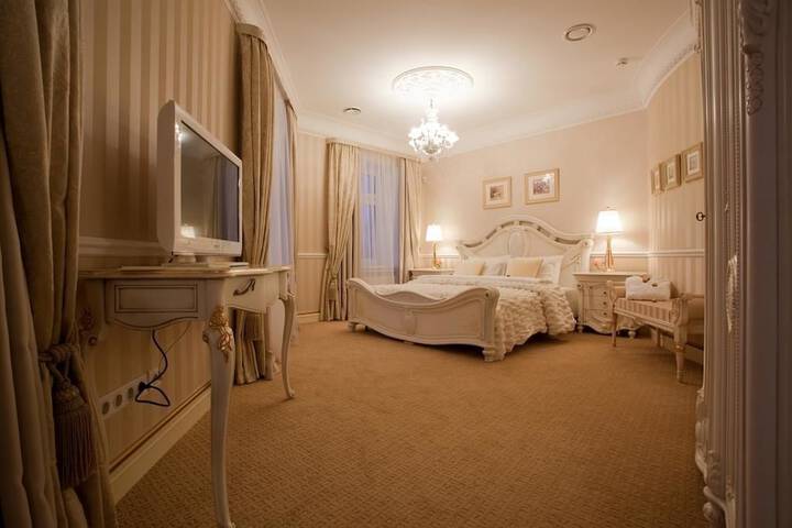 Suite Room