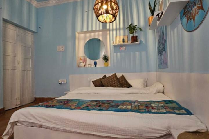 Room 38 of 63