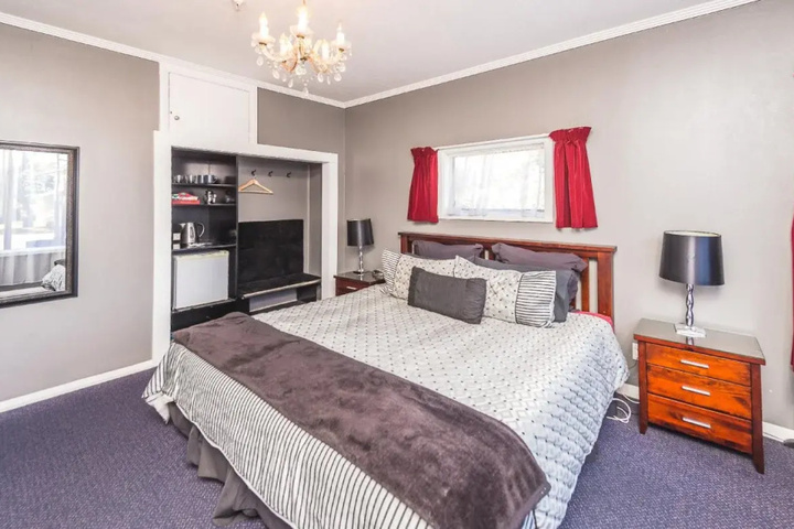 guest_rooms