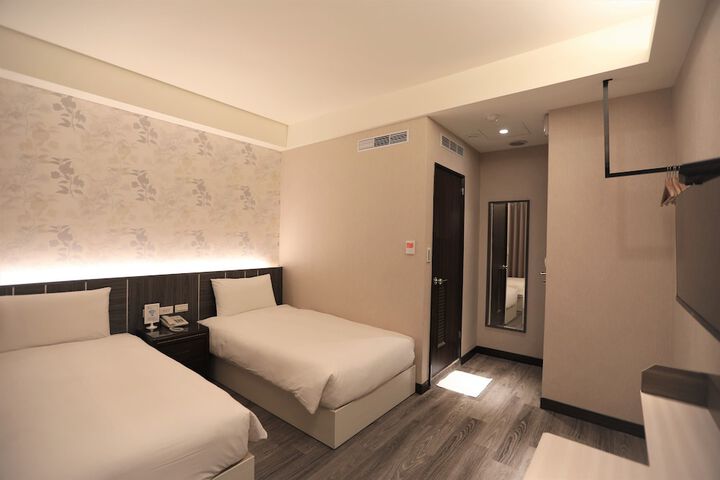 Room 31 of 79