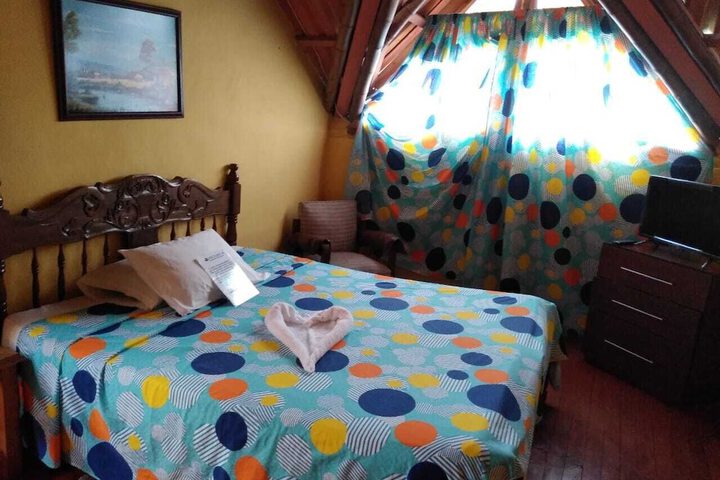 Room 5 of 22