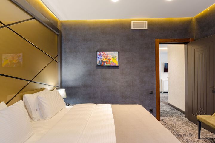 Room 46 of 199