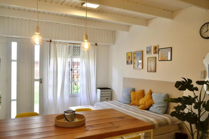 Room 2 of 12