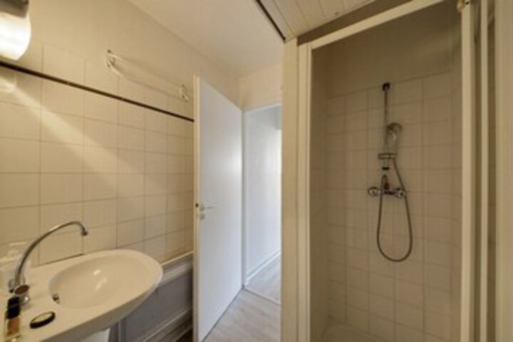 Room 2 of 14