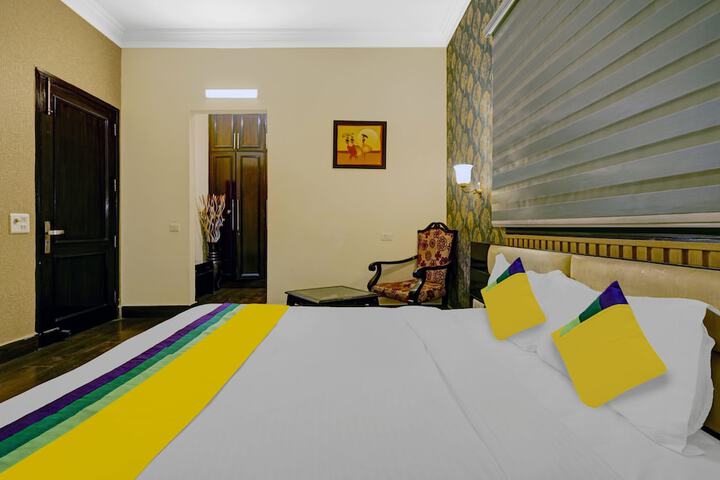 Room 14 of 27