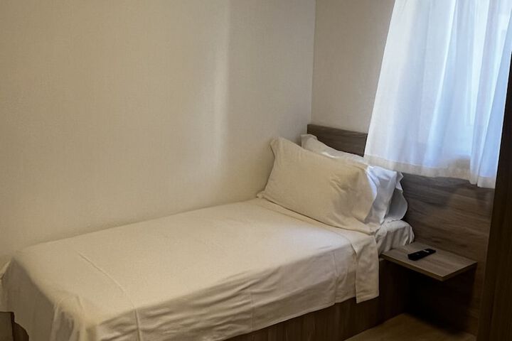 Room 12 of 47