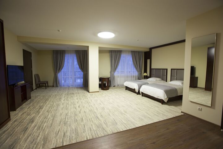Room 6 of 64