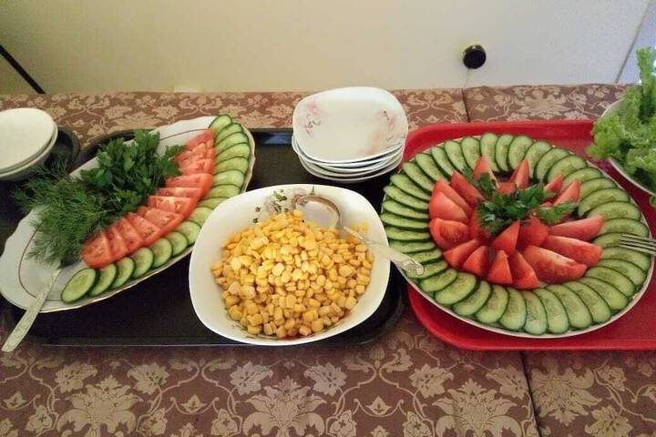 Dining 32 of 47