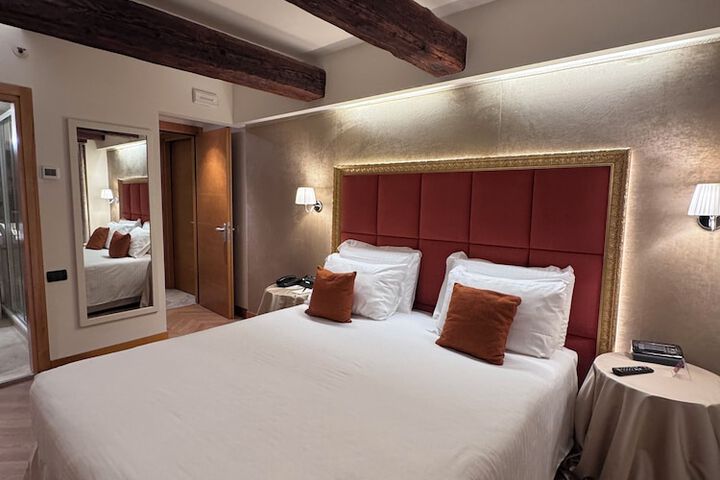 Room 199 of 290