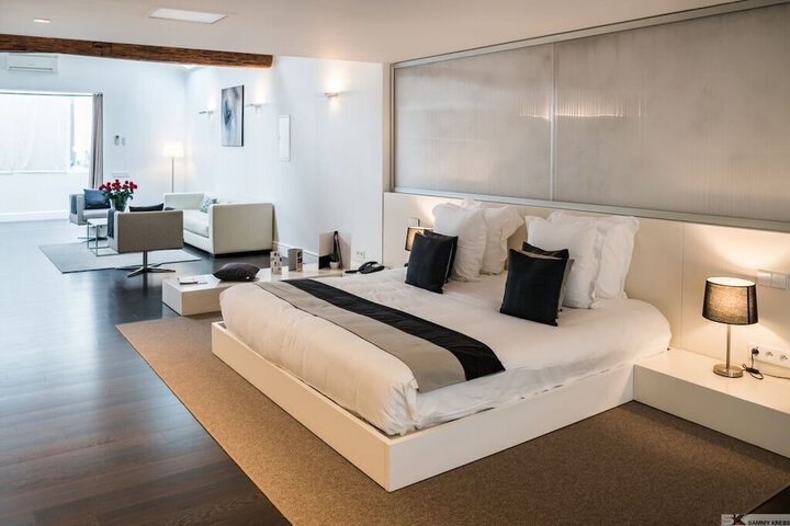 Room 10 of 49