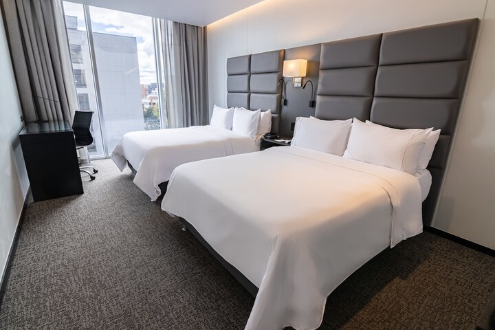 Room 16 of 84