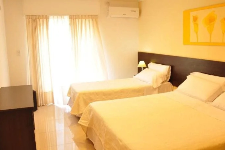 Room 5 of 12