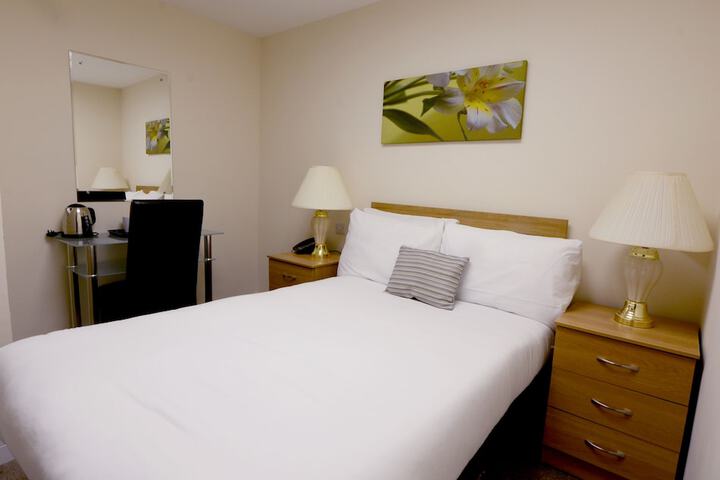 Room 7 of 52