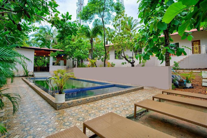 Pool 9 of 30