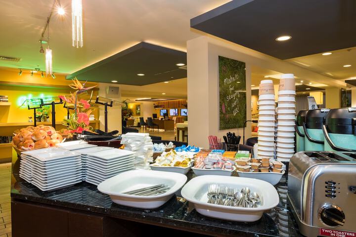 Breakfast area
