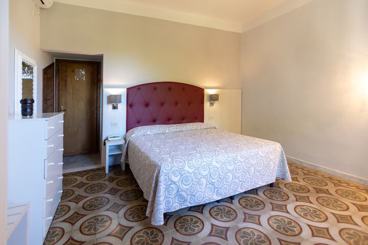 Room 10 of 57
