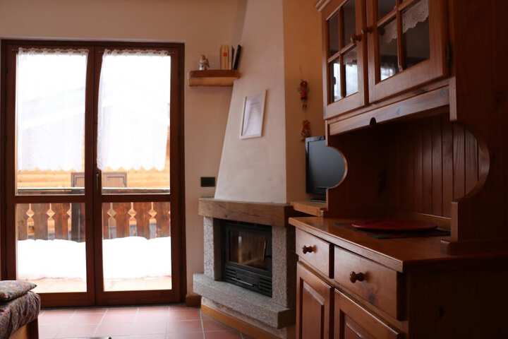 Room 11 of 35