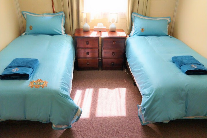 Room 28 of 62