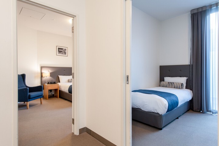 Room 12 of 64