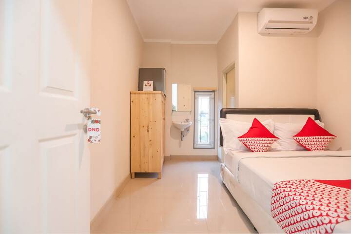Room 15 of 32