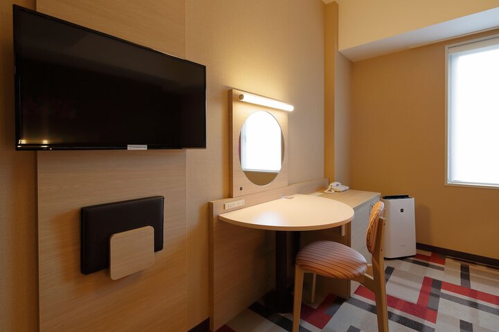 Room 17 of 45