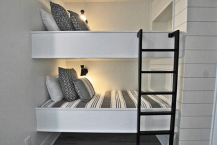 Room 42 of 48