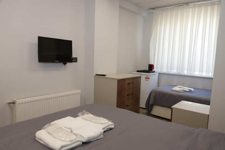 Room 12 of 22