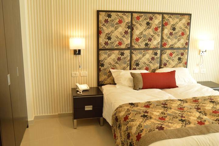 Room 7 of 50