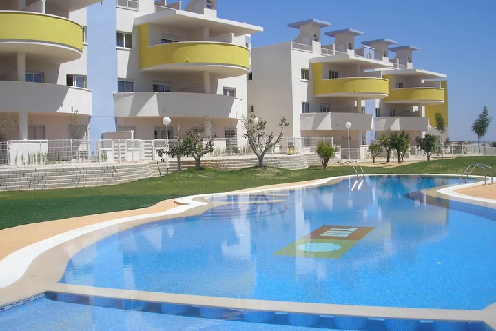 Hotel with Pool