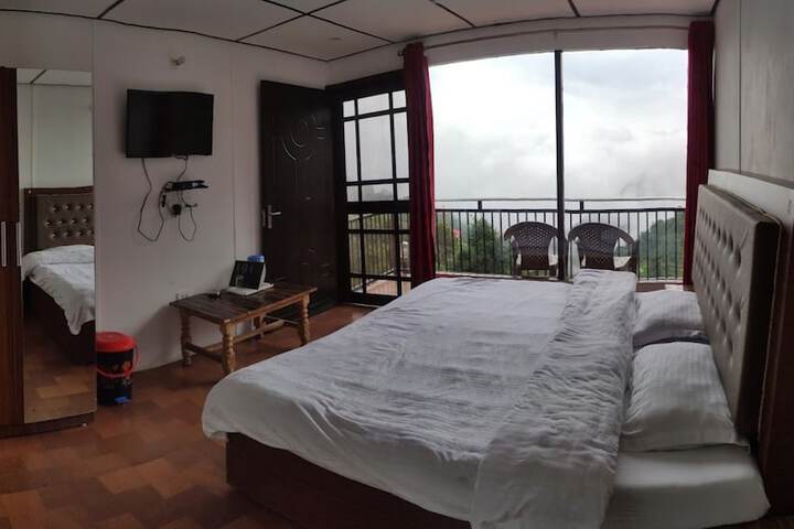 Room 4 of 21