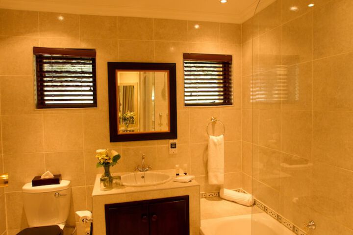 Room 16 of 27