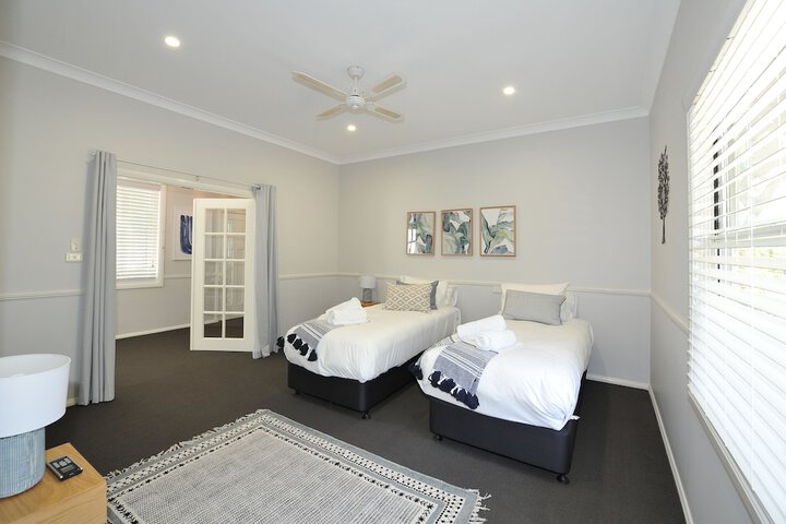Room 14 of 34