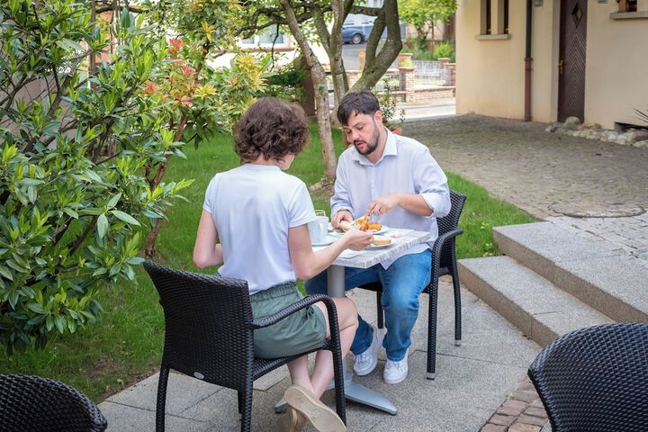 Dining 73 of 81