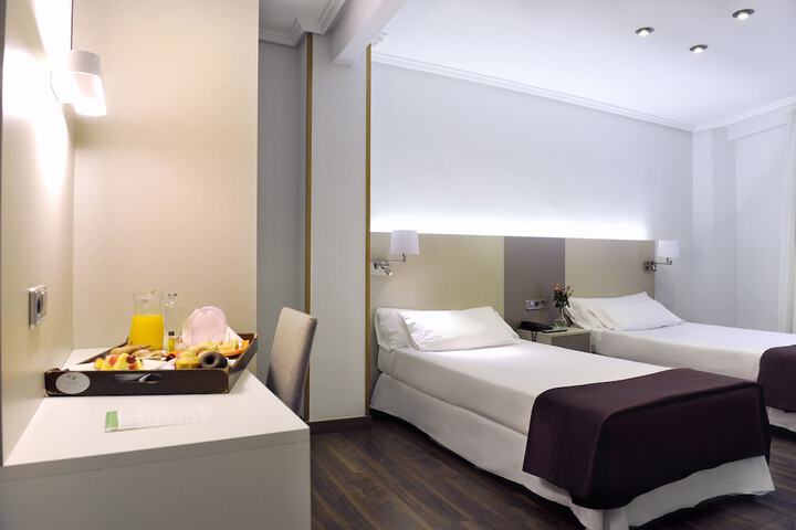 Room 25 of 65