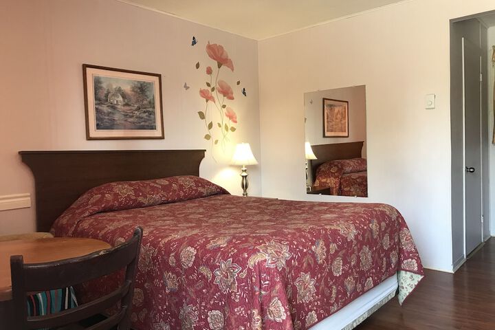 Room 9 of 35