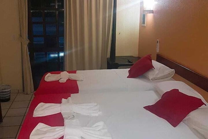 Room 10 of 36
