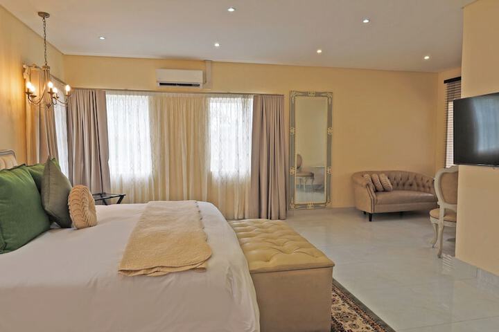 Room 38 of 101