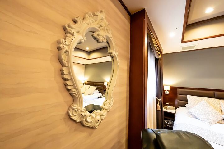 Room 76 of 239