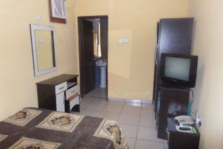 Room 12 of 13