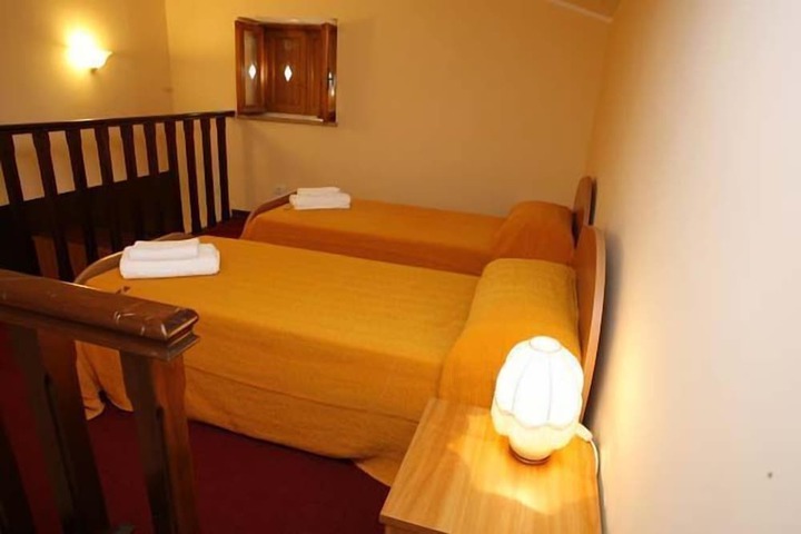 Room 15 of 30