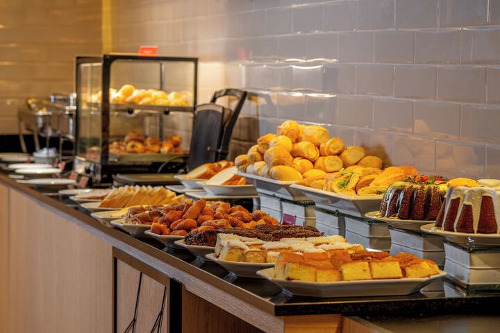 Breakfast/Coffee Service 37 of 43