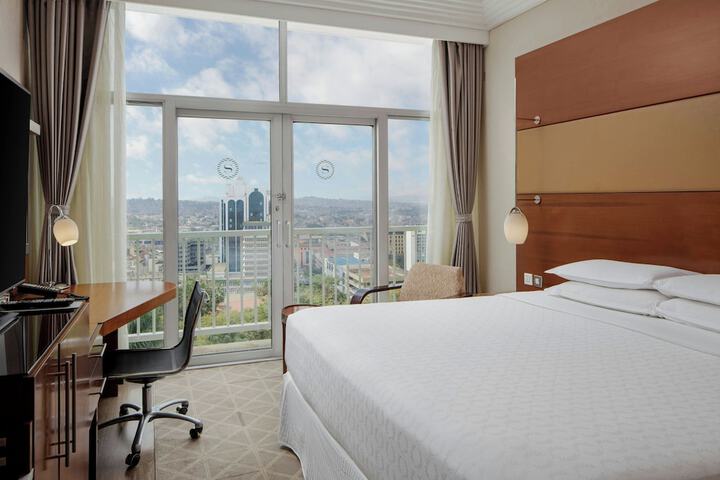 Room 44 of 127