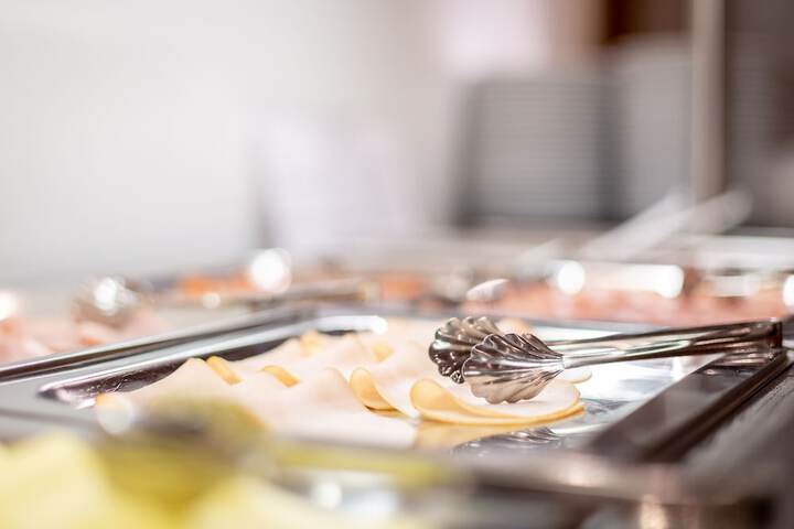 Dining 60 of 67