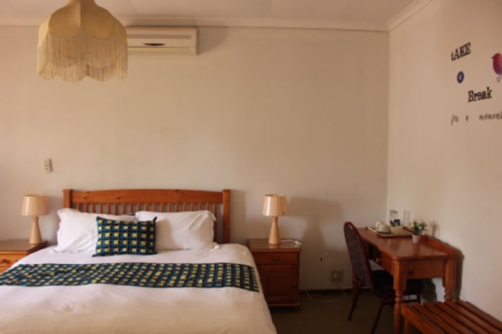 Room 180 of 288