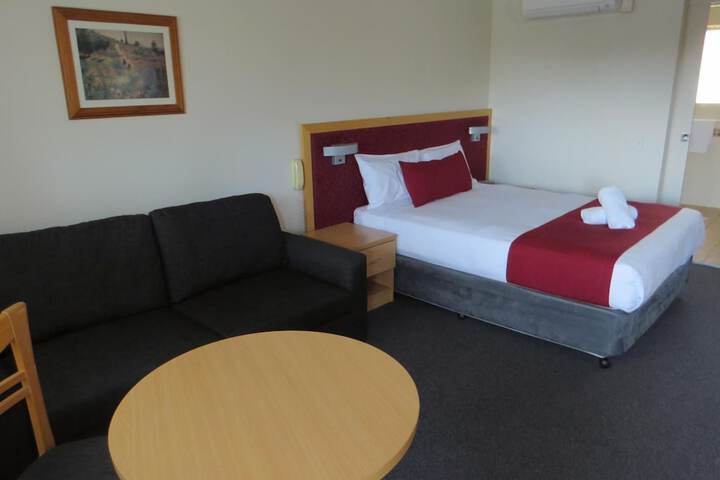 Room 13 of 56