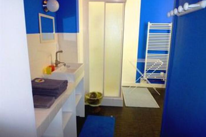 Room 2 of 22
